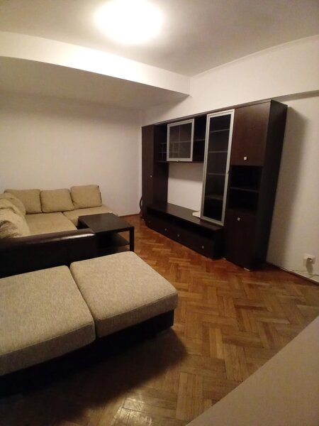 Piata Romana, Universitate, bd. Magheru 7,